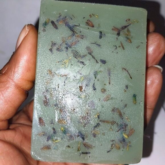 HAND Crafted Lotus soap bar - Picture 4 of 9